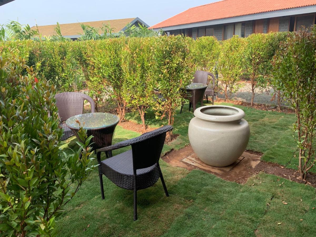 Viveda Wellness Resort Nashik Exterior photo