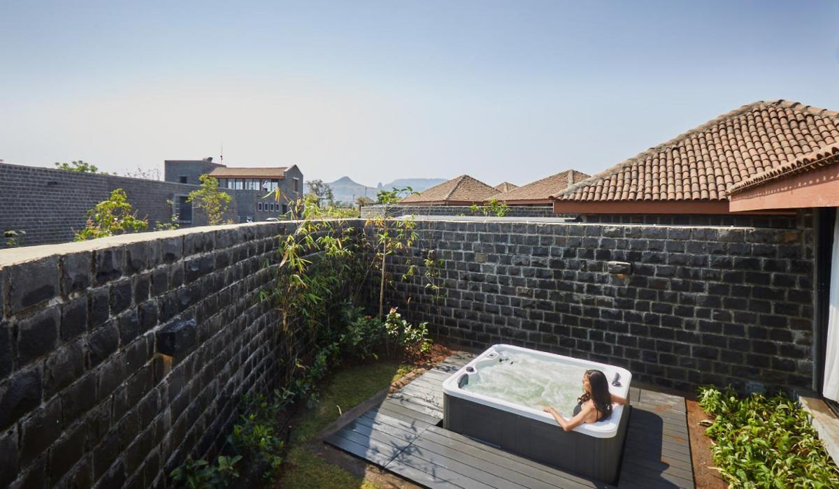 Viveda Wellness Resort Nashik Exterior photo